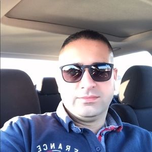 Meet your Posher, Tareq